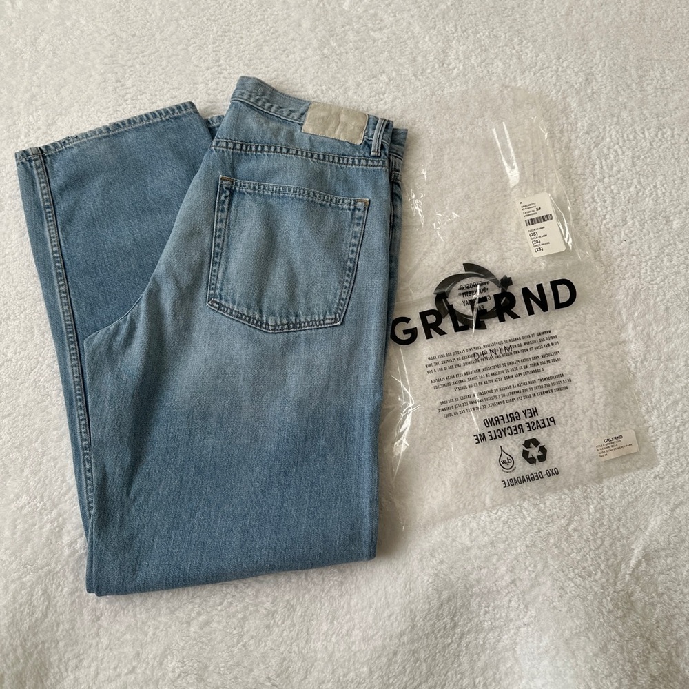 GRLFRND Bella Straight Leg Jeans Light Wash High Rise Low Rise Boyfriend size 29